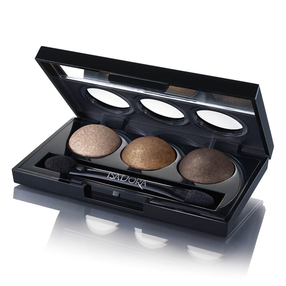 мягкость теней. стик для макияжа корея. Cle de peau beaute eye color quad 306. мягкость теней. фотопортрет в помещении с жестким светом.