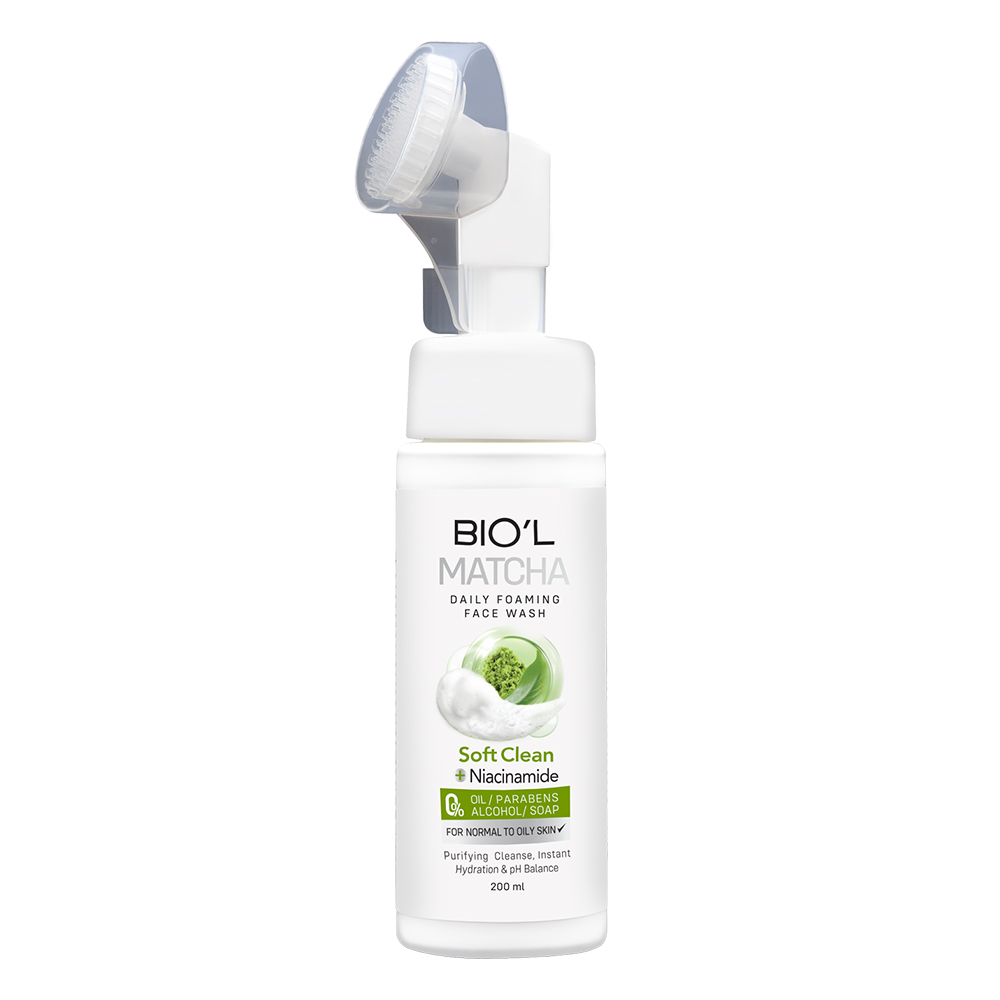 بیول فوم شست و شوی صورت برس دار حاوی عصاره ماچا مناسب پوست نرمال تا چرب