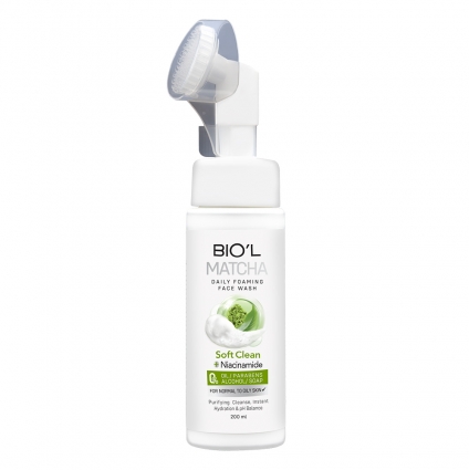 بیول فوم شست و شوی صورت برس دار حاوی عصاره ماچا مناسب پوست نرمال تا چرب