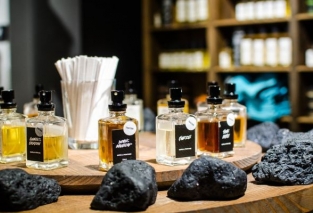 معرفی بهترین عطرهای چرمی سال ۲۰۲۴ معرفی بهترین عطرهای چرمی سال ۲۰۲۴